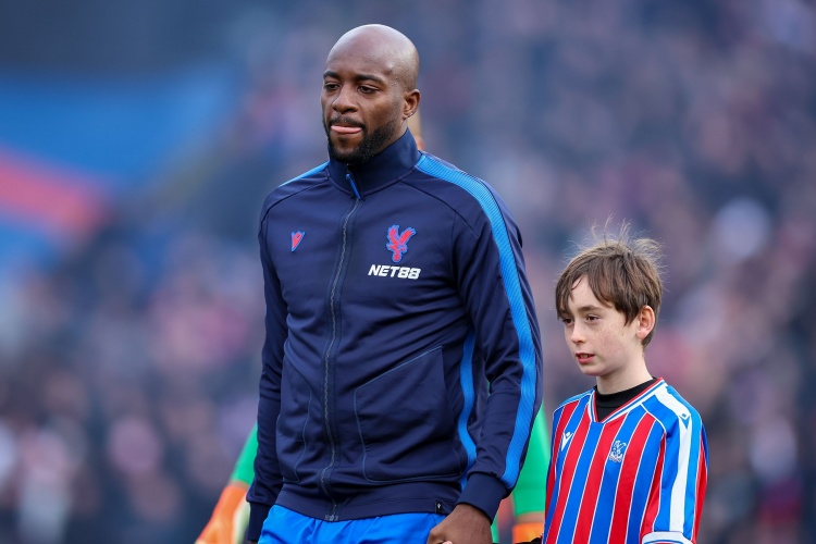 易建联：祝大家新年马不停蹄 步履坚实 每天都有新的进步