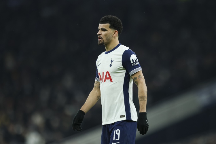 斯基拉：一家法甲俱乐部有意戴维，两家英超俱乐部已询问球员情况